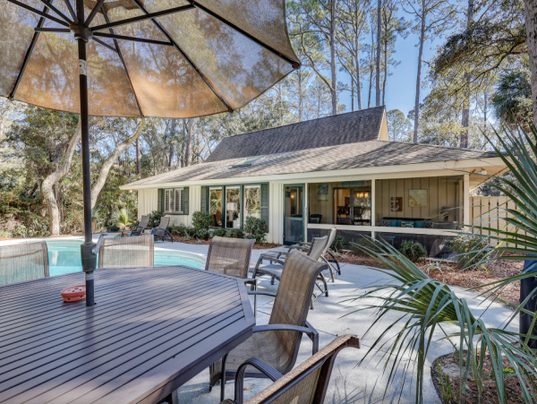 Coastal Retreat: Hilton Head Oasis with Heated Pool